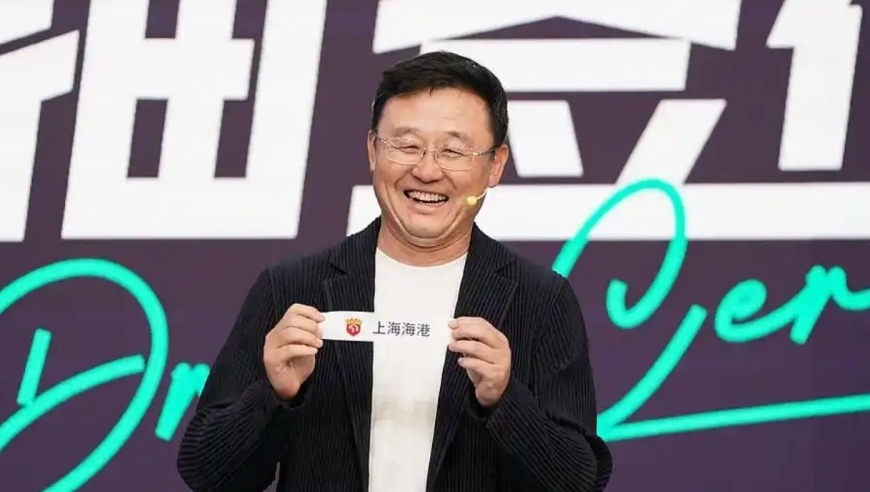 遭学员母亲连续3天炮轰！47岁孙继海首次现身+不做回应 婉拒采访