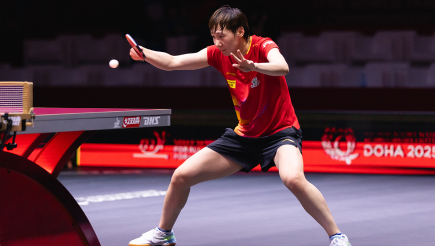 兑现第五个赛点！王曼昱13-11爆分绝杀韩莹，高举双臂肆情怒吼