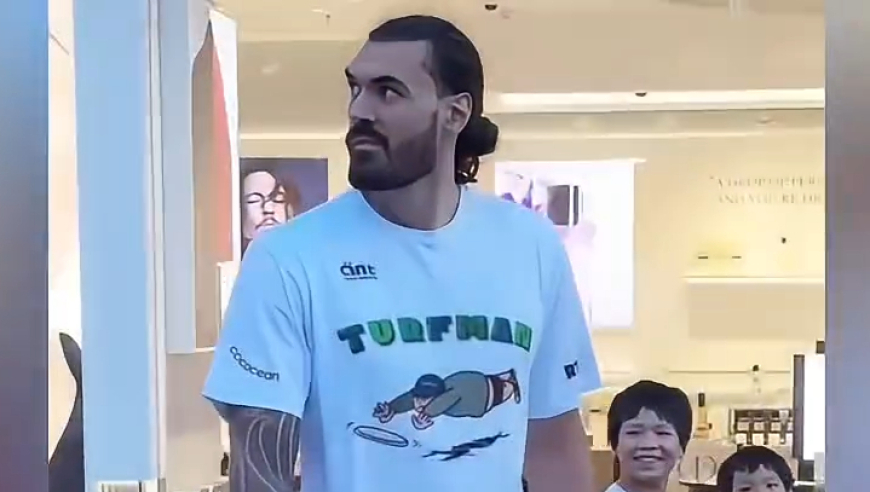 海王亚当斯的中国行到底有多纯粹？ 没有粉丝，没有专业团队和品牌方，只身一人