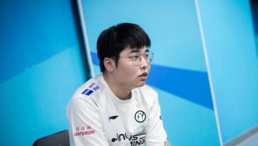 LPL最惨打野选手，两场比赛都拿了MVP，入队20天却被开除