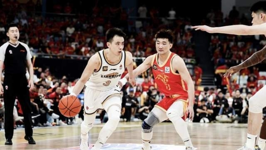 CBA球员合同汇总：赵继伟领衔137人合同到期，北京放曾凡博冲NBA