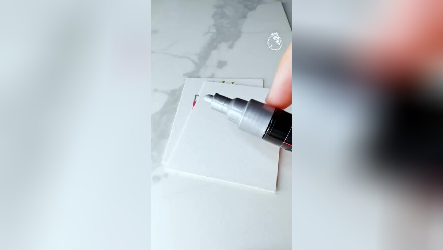 高手在民间？一球迷手绘利物浦冠军奖杯