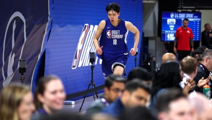 杨瀚森飙升35位！ESPN更新Top100实力榜单引热议 首轮末不是梦