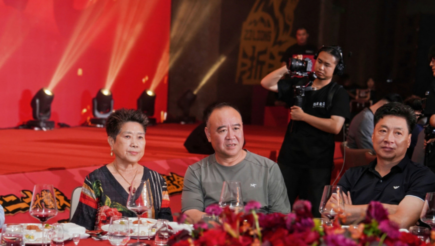 好久不见！李春江亮相广厦队史首冠庆功宴 距离正式复出还剩3年