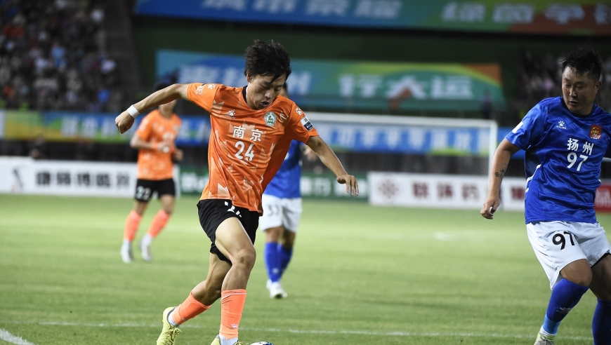 5-1！南京队6轮不败升至苏超第2，送扬州3连败，35岁苏宁名宿闪击