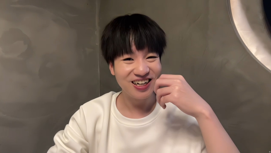 Uzi直播宣布重回赛场！3月份举办乌兹杯，BLG下路被爆和尺帝特训