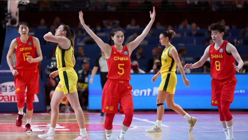 世界杯中国女篮VS澳大利亚第4节，王思雨封神之战，老6的由来