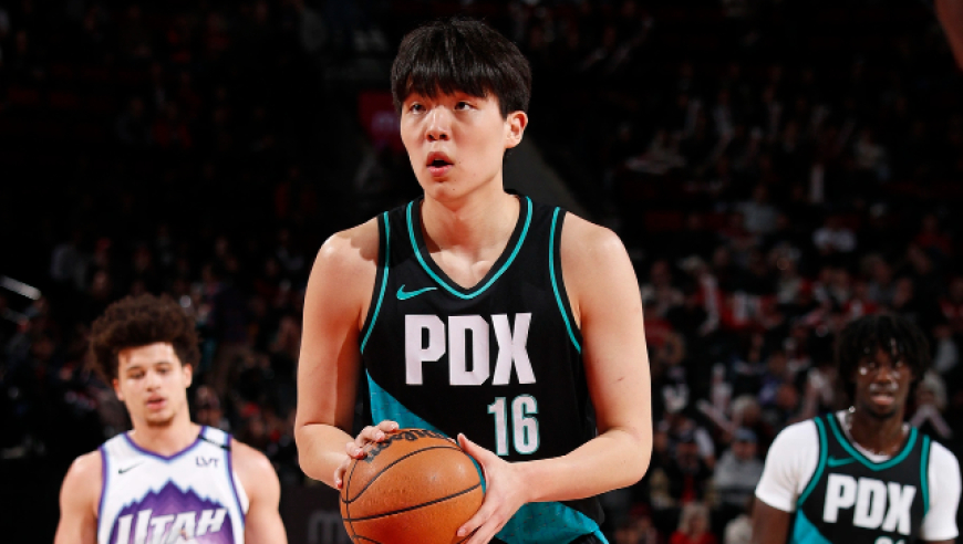 杨瀚森登场134秒拿4分！开拓者大胜爵士 阿夫迪亚轰33+8+9