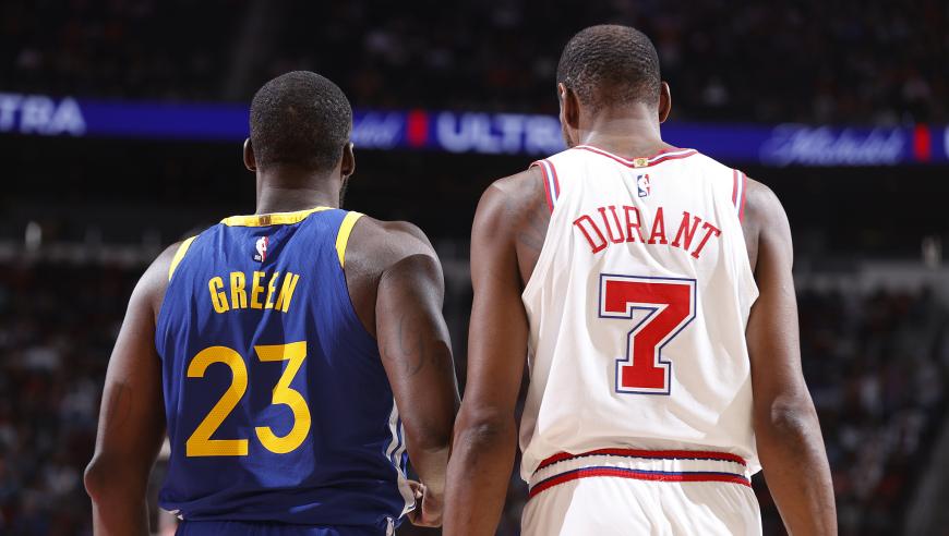 搞笑！火箭落后2分最后一防差点没犯到规 追梦最后故意发给KD诛心