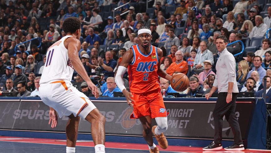 雷霆狂赢49分淘汰太阳！亚历山大28分晋级半决赛 阿伦恶犯被驱逐