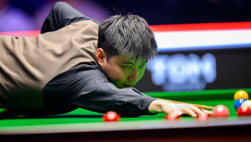 斯诺克大师赛：赵心童6-2战胜的哥威尔逊 中国已三人进八强创历史