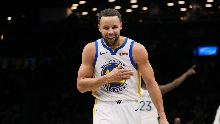 NBA漫谈｜库里十大最离谱无球切入！强行犯规竟然都拦不住？