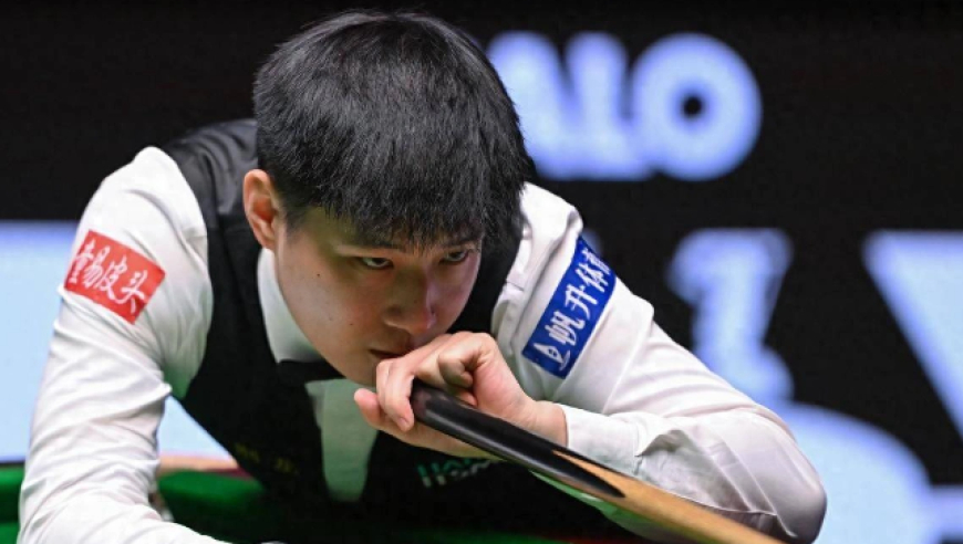 首战便封神！赵心童对阵奥沙利文单杆破百，打法征服全场｜体坛记忆