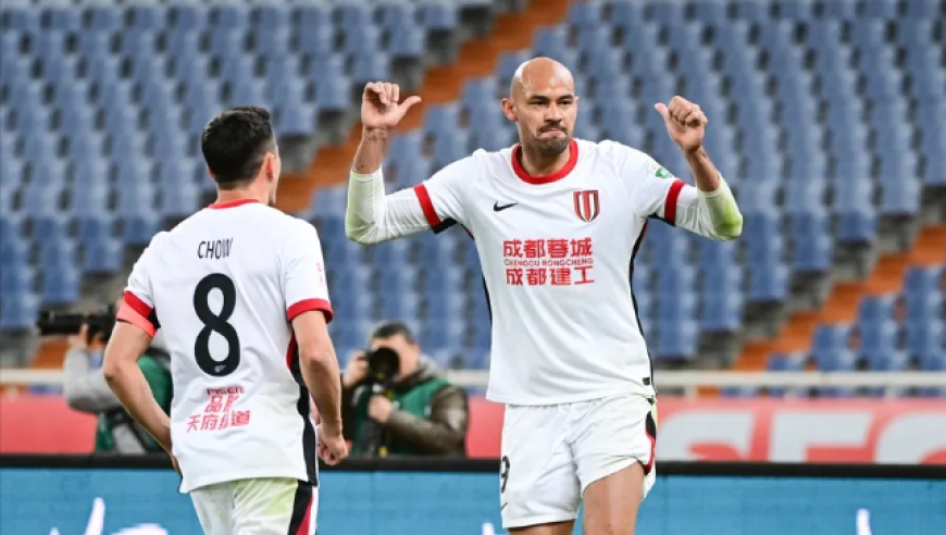 亚冠：首尔FC0-0成都蓉城，罗慕洛伤退落泪，费利佩进球被吹