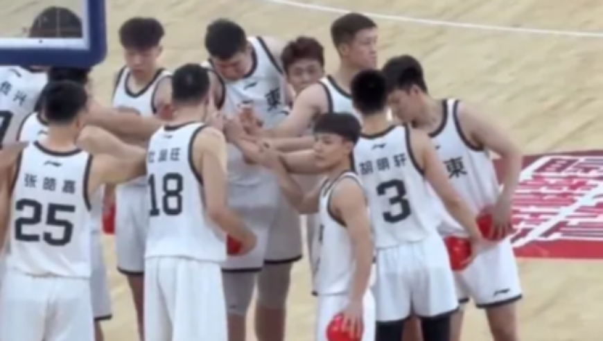 广东全运男篮险胜双杀美国俱乐部 徐杰14分赵睿胡明轩均仅5分