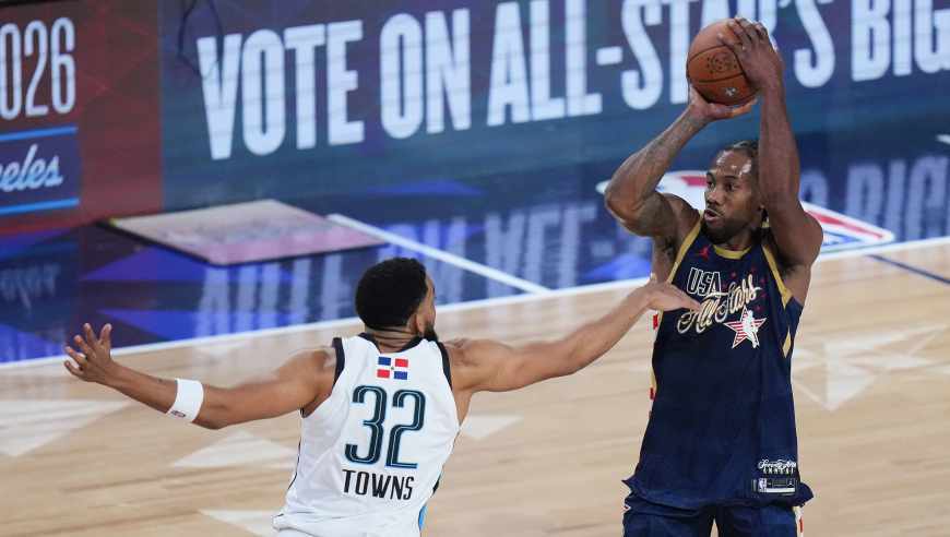 战神卡乔丹！莱昂纳德vs世界队31分集锦：单节轰最高分+三分准绝杀