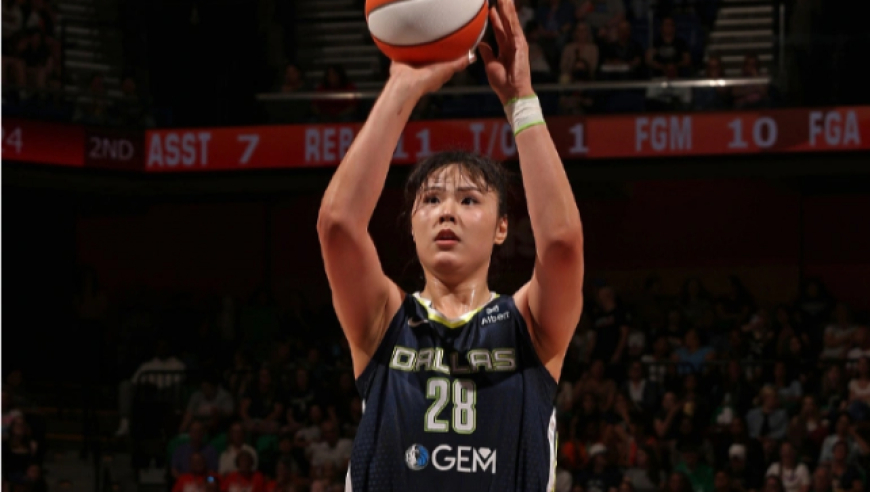 WNBA：李月汝10+8+2帽飞翼险造22分逆转 阿德巴约女友37+10
