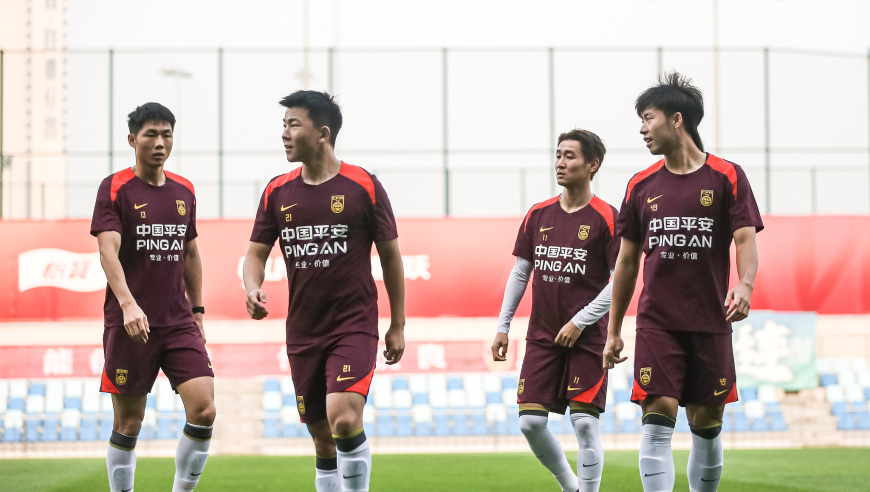 18:24直播东亚杯中国VS日本！国足已27年+连续16场不胜能否翻身？
