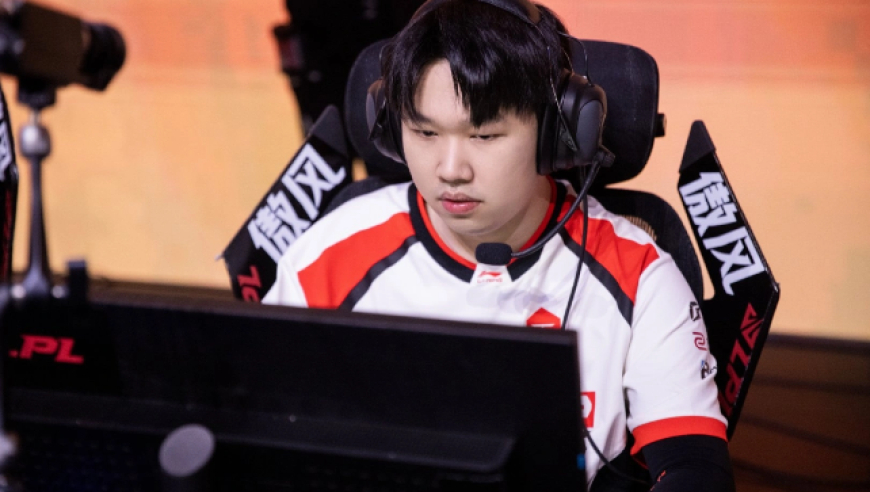 TES经理郭皓顶级智斗，让Naiyou回来拍照，直接扣手机