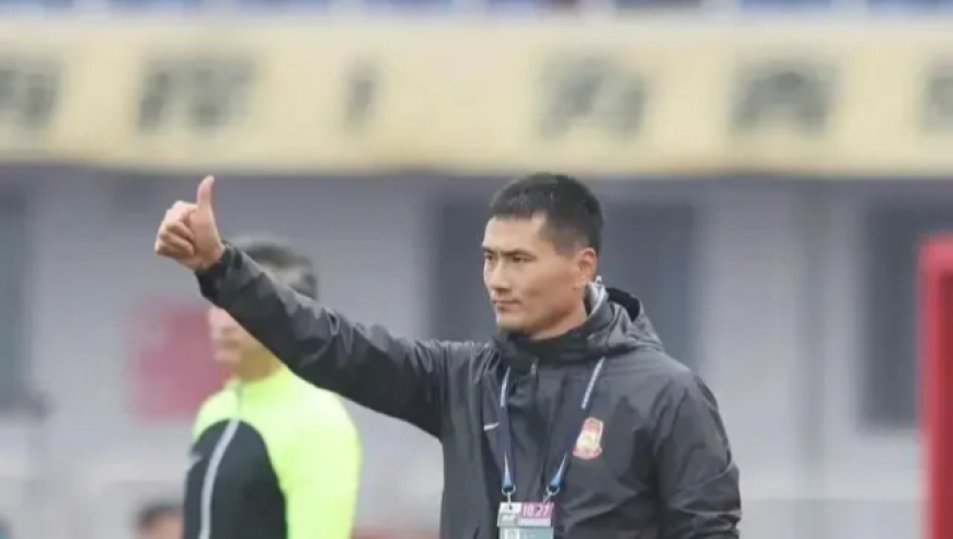 国产大哥邵佳一：足协今天刚拿到批复就官宣，已有国脚主动申请回国足