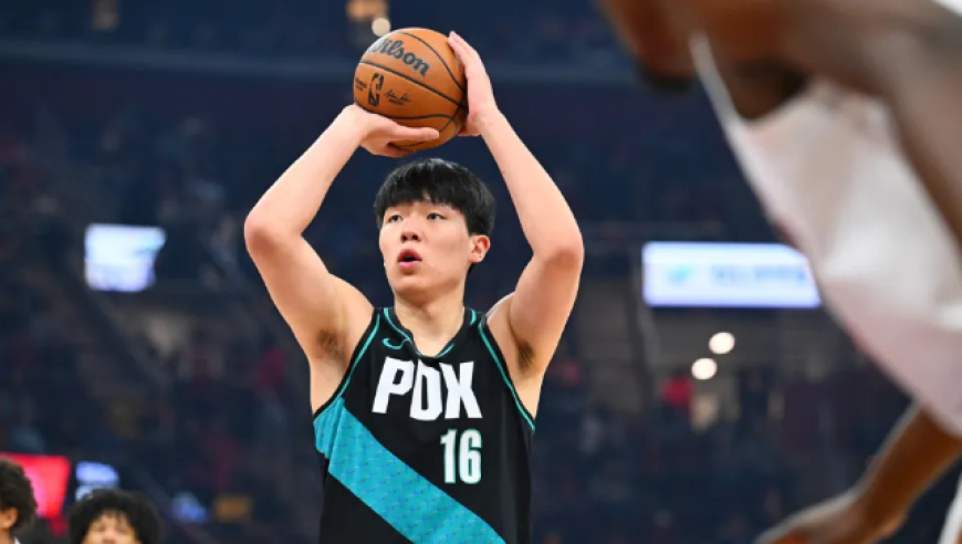 杨瀚森2分1板1助！开拓者胜骑士终结3连败 阿夫迪亚准三双