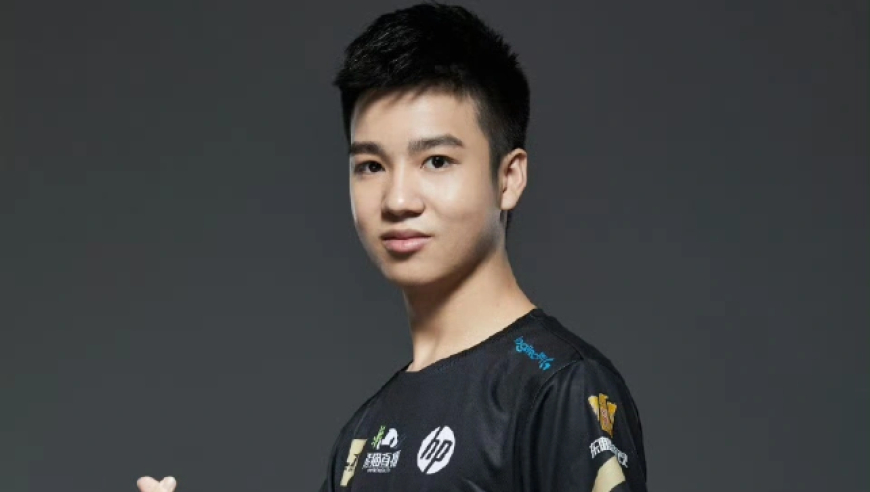 RNG前两任上单决裂互喷，一句&ldquo;那就别打了&rdquo;，两人双双退出游戏