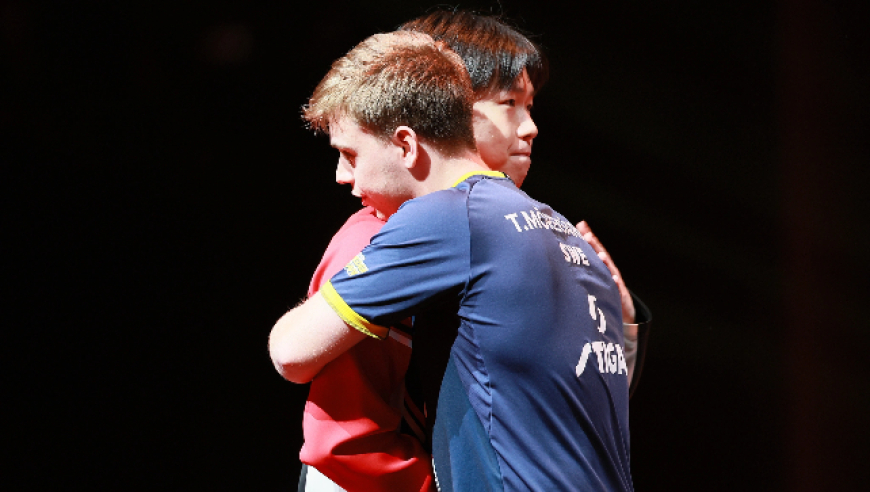 上场 | 入场仪式强忍伤痛，对手满脸心疼王楚钦，全年扛着国乒前行