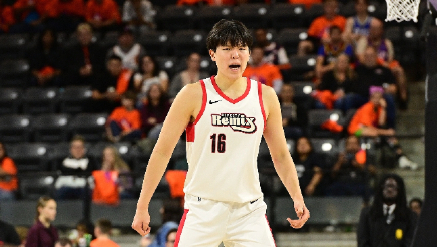 16中14！杨瀚森轰31+8+3创新高 一度受伤仍上演王者归来