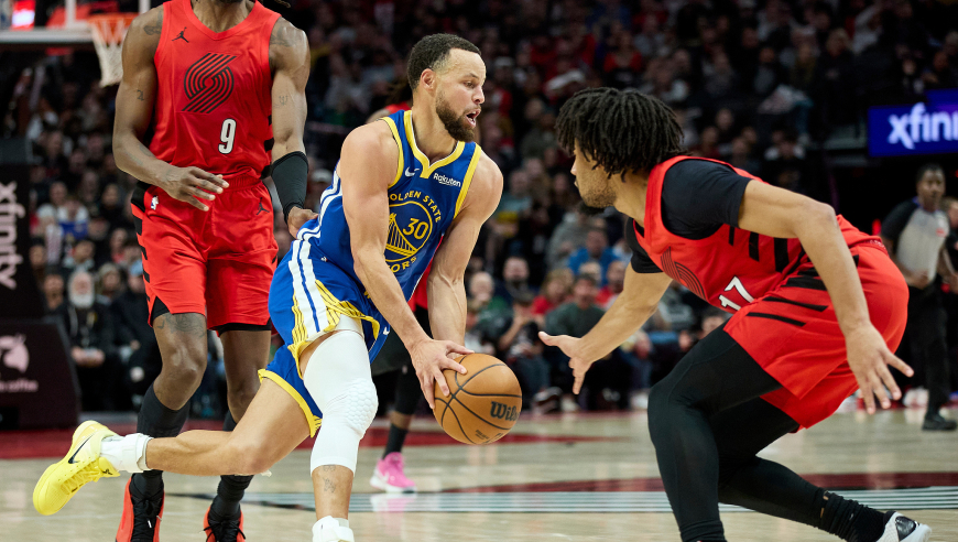 成也萧何败也萧何？库里最后28秒空篮不中+传球失误遗憾无缘逆转