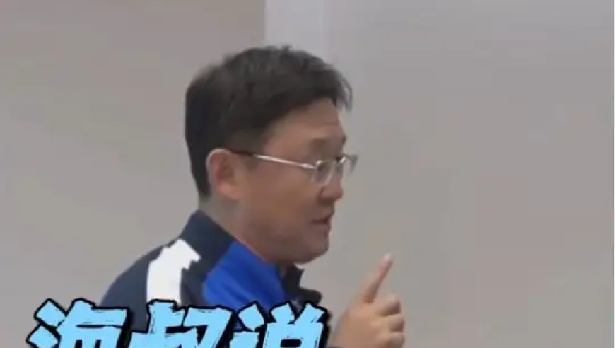 你会叫停吗 这种叫停，我大胆推测国内几乎很少，你有没有过在孩子做得很好时叫停？除了指正他、鼓励他，还有一种在他做对的时候叫停告诉他、表扬他