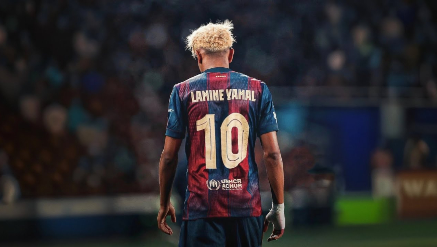 巴萨新10号！从金童走向领袖 亚马尔走在成为梅西的道路上
