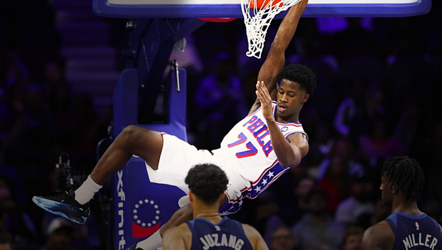 这新秀打的活像个巨星！VJ·埃奇库姆NCAA十大超天赋攻防