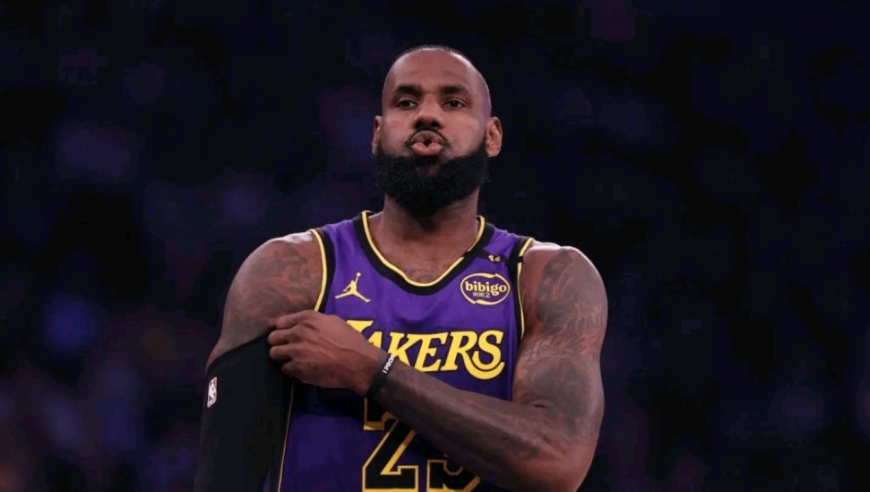 战术板｜再一次超进化？第23个赛季的詹姆斯竟比之前更强了！