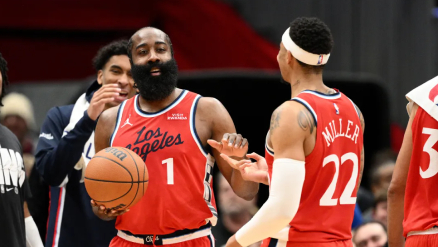 数据帝：0三分轰36分！哈登创生涯纪录 一人送8抢断复制艾弗森经典