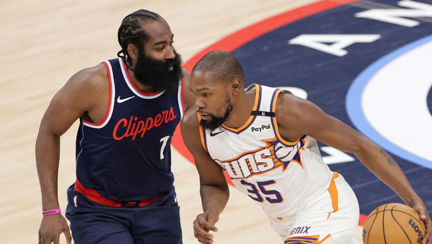 拒绝提供1.2亿顶薪，也不愿提前续约！NBA无奈的传奇超巨，你确实老了