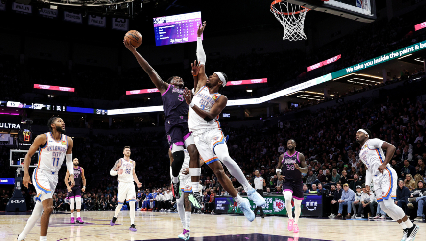 门面之争！爱德华兹关键时刻统治攻防 三分反超一断一帽击溃SGA