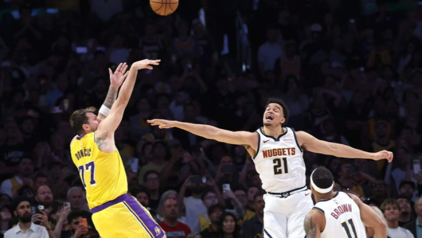 湖人官方上周五佳球：斯玛特神之一断里夫斯超神1+2 东契奇绝杀居首