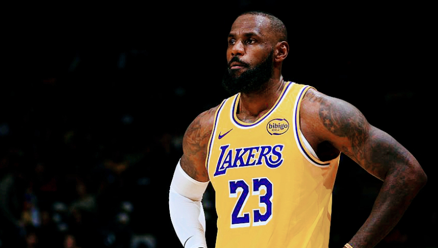 议起复盘｜1297场连续上双终结，最后时刻老詹弃分传绝杀，诠释伟大