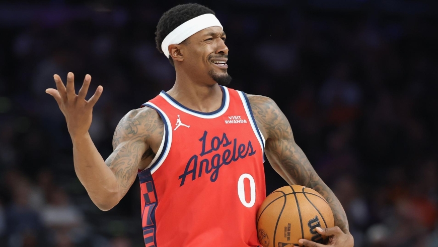 比尔未来5年白拿9700万！还手握2年1100万 遭抨击诈骗三支球队