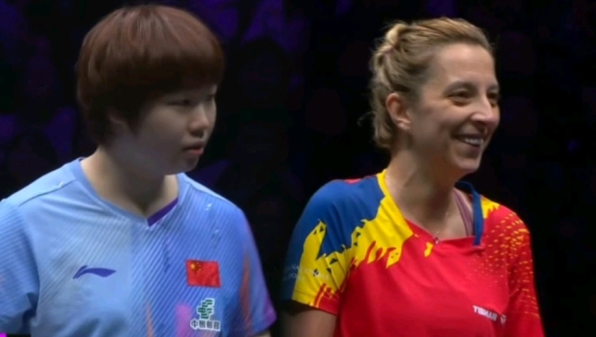 纯享重庆冠军赛蒯曼打头阵光速下班！裁判乌龙判分，小曼瞬间表情愣了