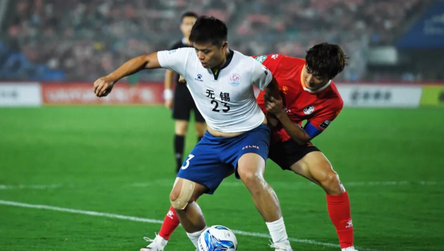 苏超无锡3-0盐城进半决赛战南通：回头望月+狂奔半场一条龙喂饼