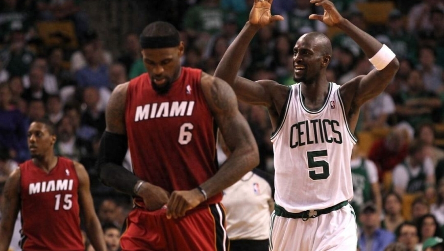 一人退役三件球衣有多难？历史仅6人达成，现役一人有望冲击记录