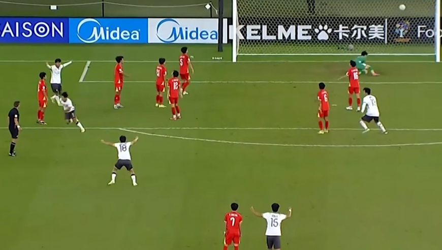晋级决赛！1分钟看U23国足如何3球击溃越南，彭啸首开记录向余望建功王钰栋破门