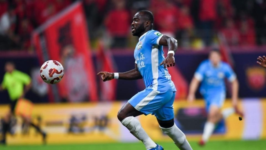 大快人心！蓉城2球迷被行拘且禁止观赛1年，辱骂河南外援+竖中指