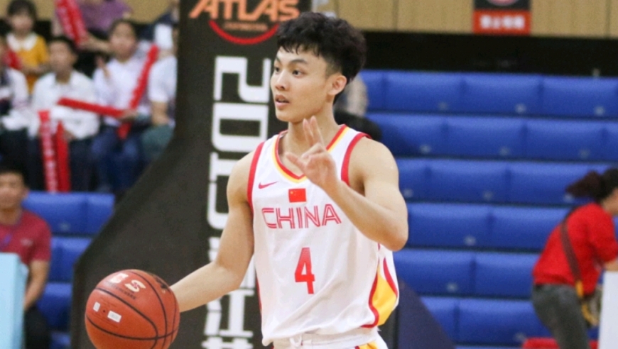 身体天赋平平的徐杰，为何能在巨人如林的CBA中打出名堂？
