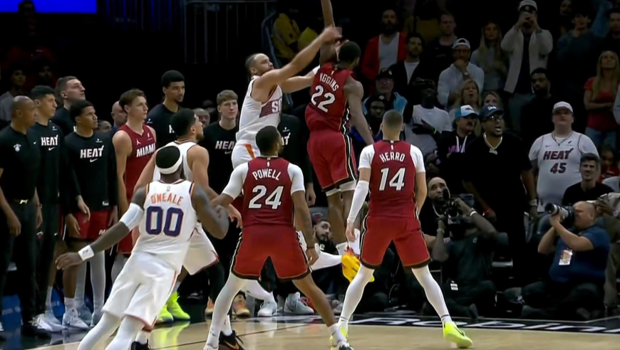 第一次见到自杀的！狄龙绝平三分三不沾空中拉拽维金斯被吹罚一级恶意