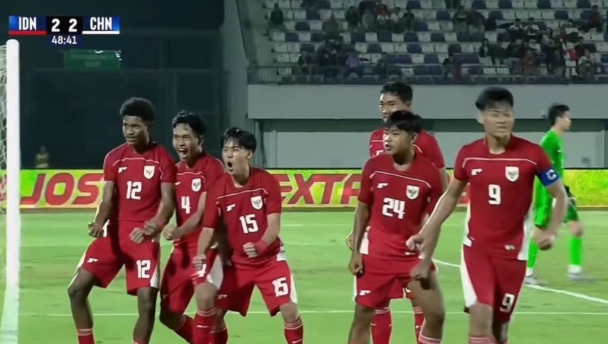 印尼再度扳平！U17国足禁区拉人送点，这样的防守着实不应该
