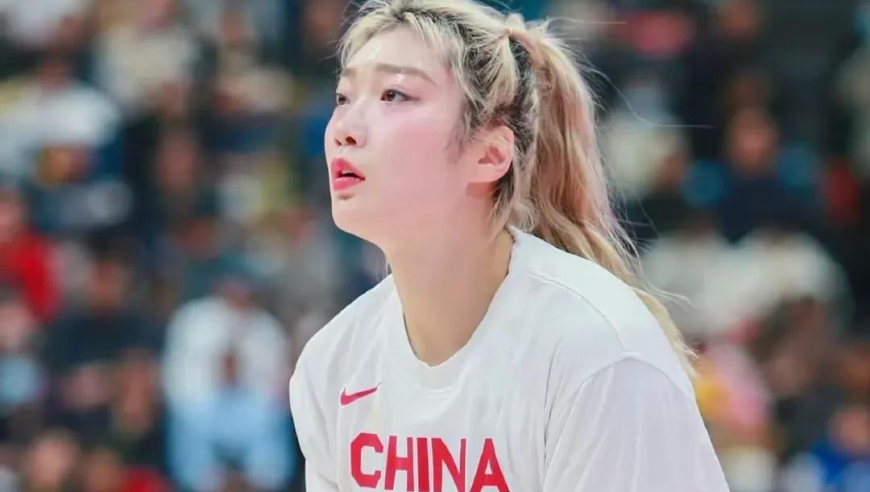王治郅接棒在即？新女篮阵容或迎大变动，李梦有望加盟欧洲联赛