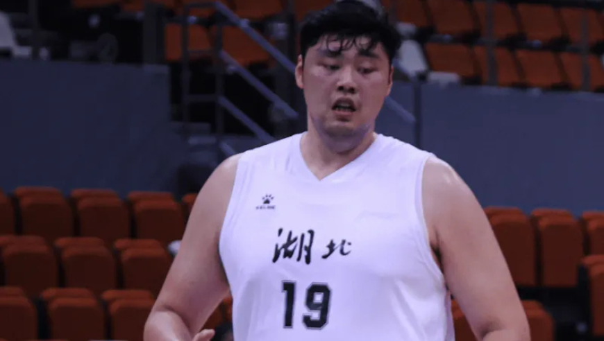 开劳斯莱斯从CBA打到NBL，李月汝前男友赵义明令人叹息