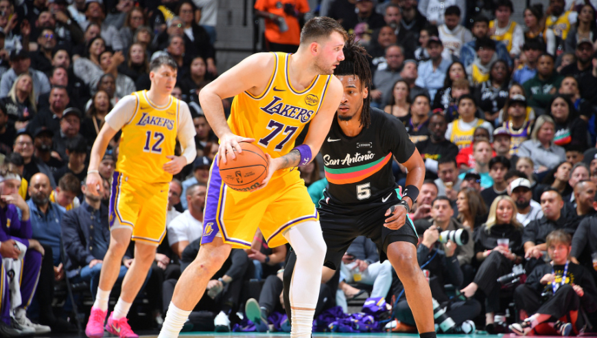 数据帝：亚历山大46+6+6+0比肩四大控卫 湖人一纪录创NBA最差